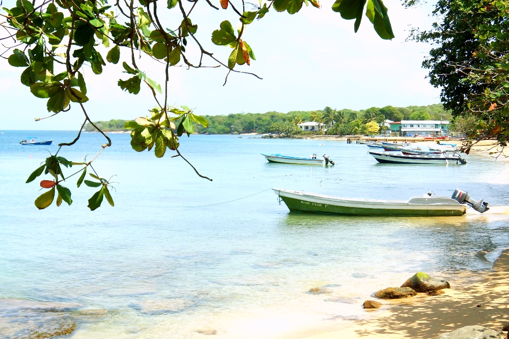 Budget Carribbean - Little Corn Island Nicaragua - Main Pier Panga