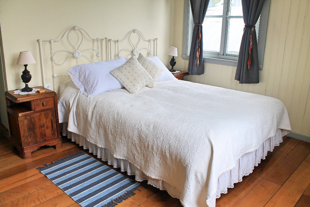 The Guest House - Puerto Varas Chile - Review - Bedroom