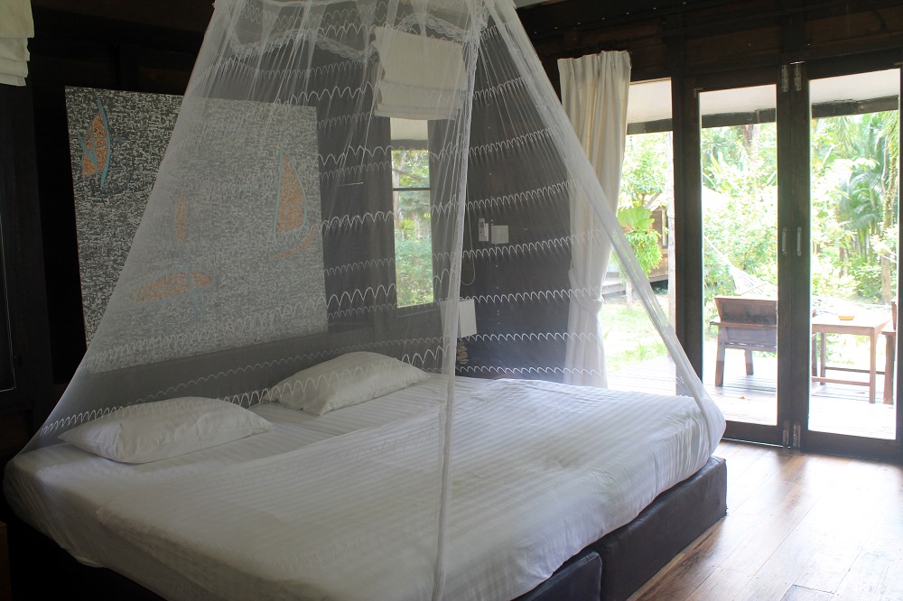 Koh Kood Resort Bang Bao Bay Thailand Review - Bed