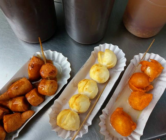Kwek Kwek - Snack - Must Try Filipino Foods - How to Eat Like a Local in the Philippines